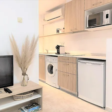 Junto A La Playa En Apartamento